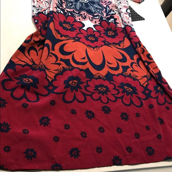 New with Tags Cute Floral Dress. - Picture 2 of 2